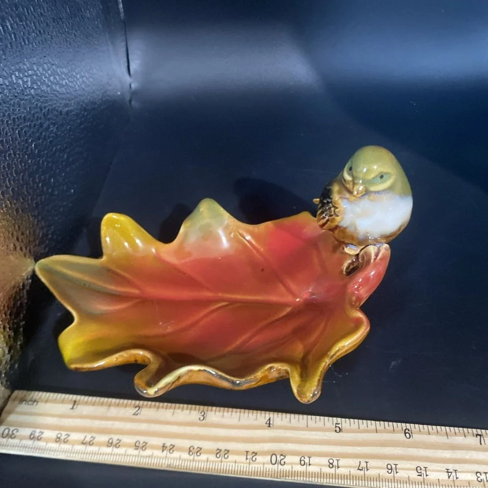 Charming tii Collections‎ Handcrafted Bird On A Fall Leaf Soap Dish